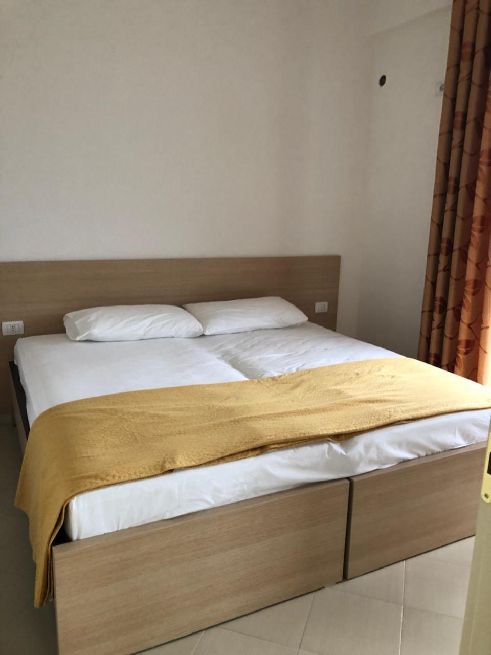 Girasole Apartments Vlorë Eksteriør billede
